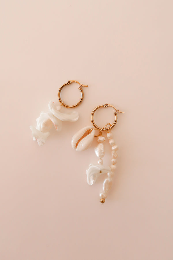 Inaria Earrings